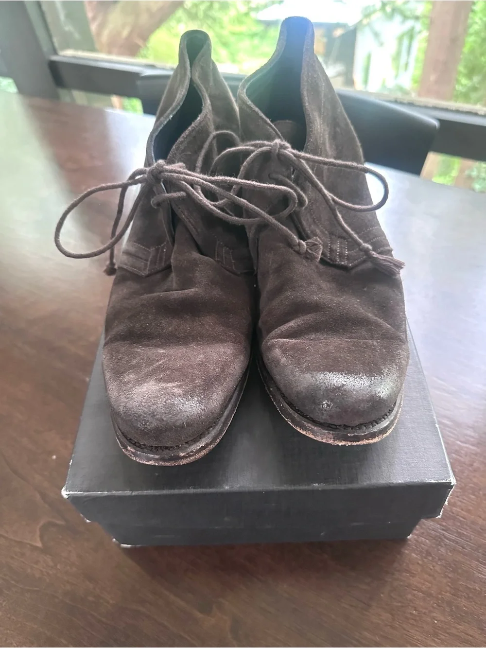 n.d.c. suede chukka